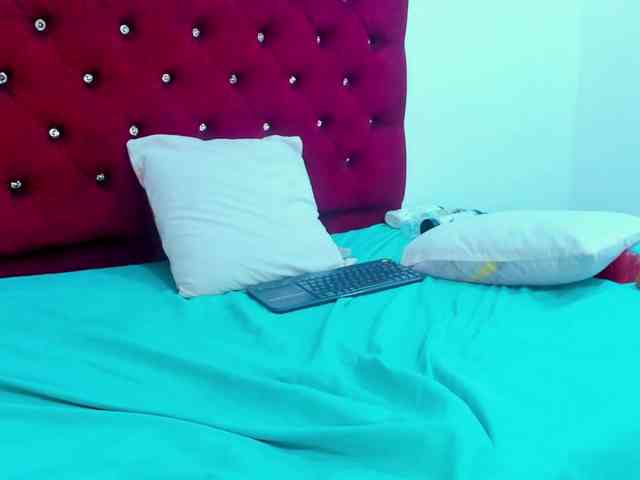 Melody-Megann webcam