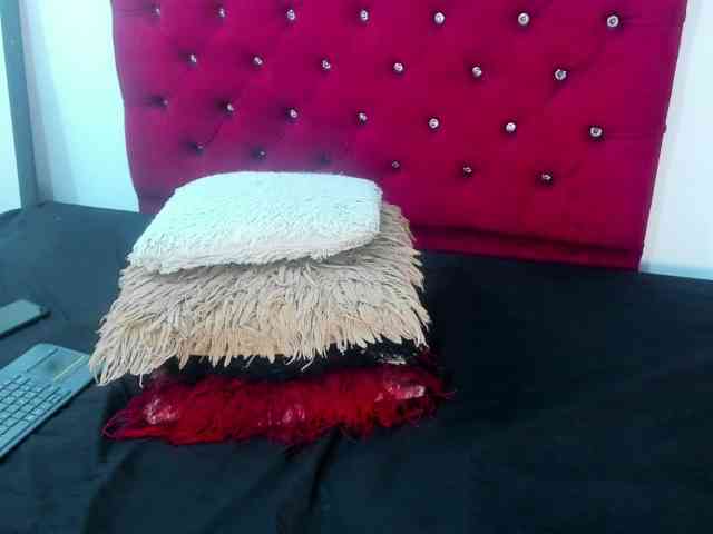 Melody-Megann webcam