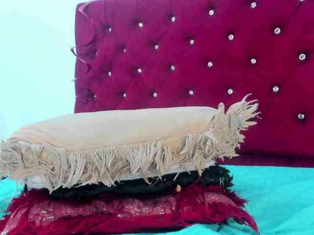 Melody-Megann webcam