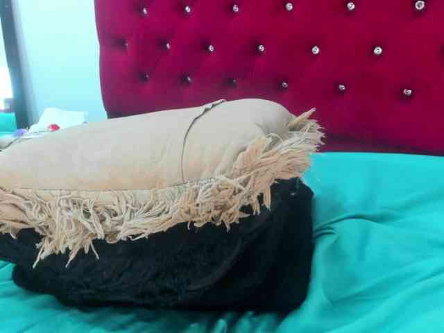 Melody-Megann webcam