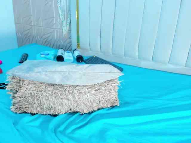 Melody-Megann webcam