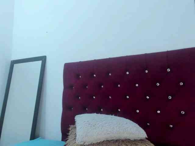 Melody-Megann webcam