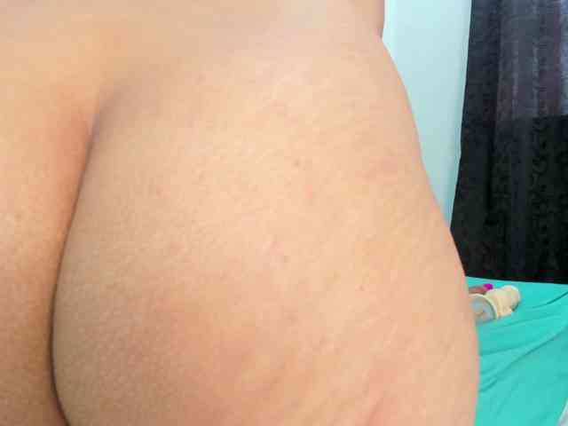 Melody-Megann webcam