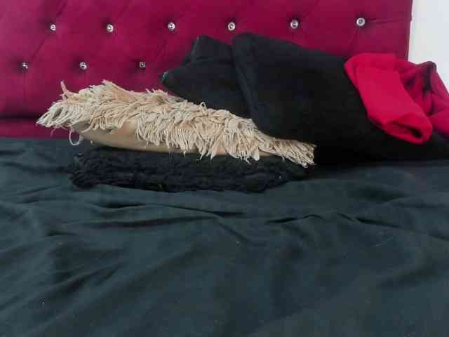 Melody-Megann webcam