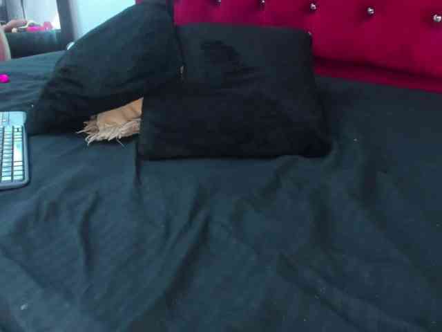 Melody-Megann webcam