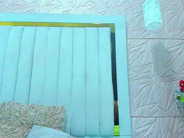 Melody-Megann webcam
