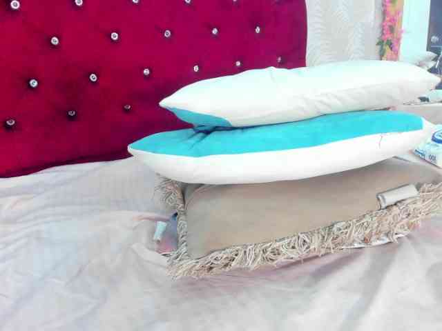 Melody-Megann webcam