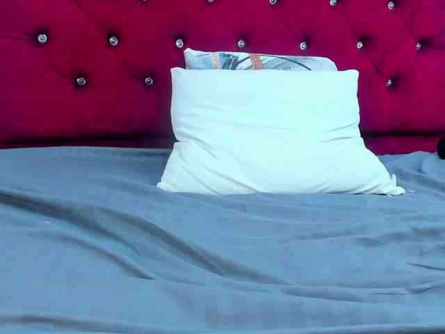 Melody-Megann webcam