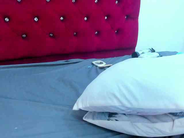 Melody-Megann webcam