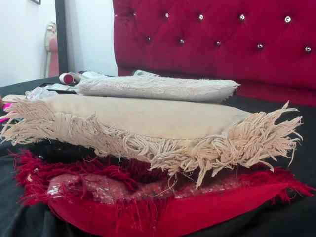 Melody-Megann webcam