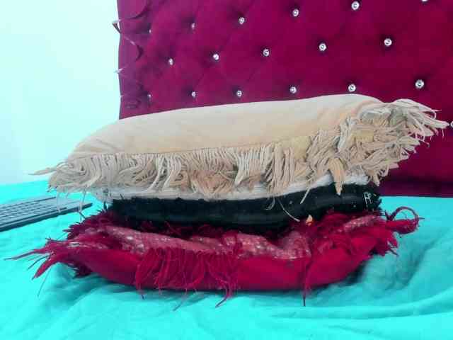 Melody-Megann webcam