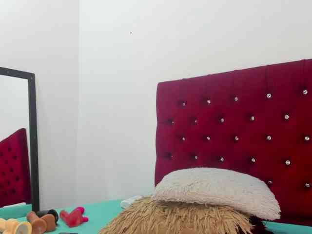 Melody-Megann webcam