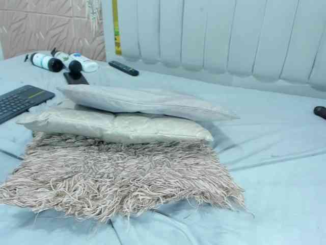 Melody-Megann webcam