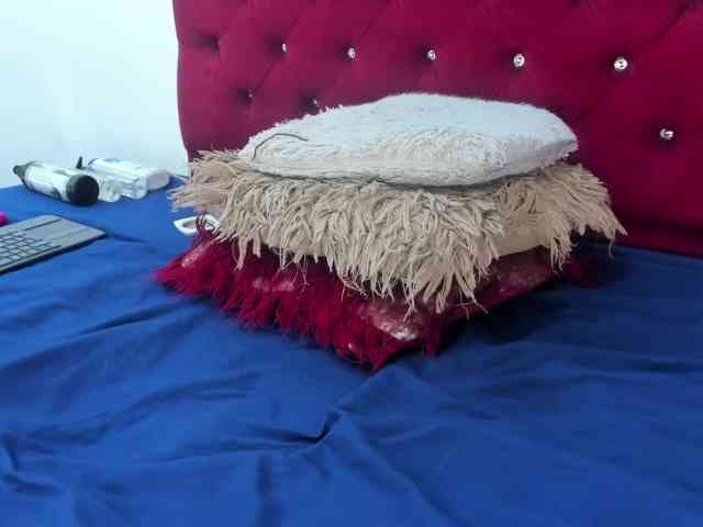 Melody-Megann webcam