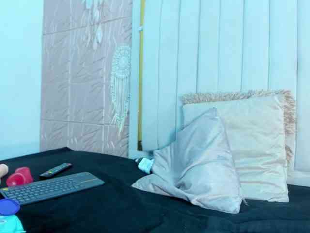 Melody-Megann webcam