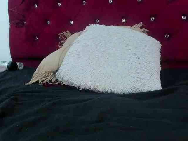 Melody-Megann webcam