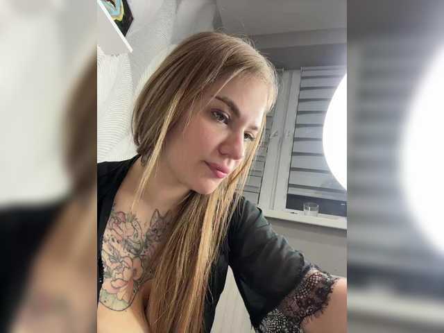 -Tiki-Riki-'s BongaCams show and profile