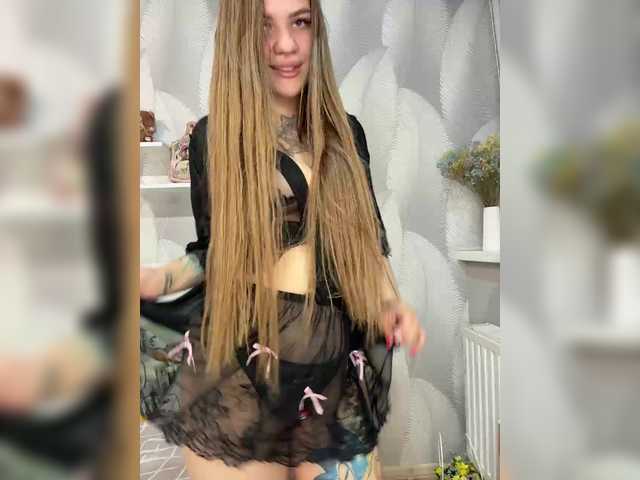 -Tiki-Riki-'s BongaCams show and profile