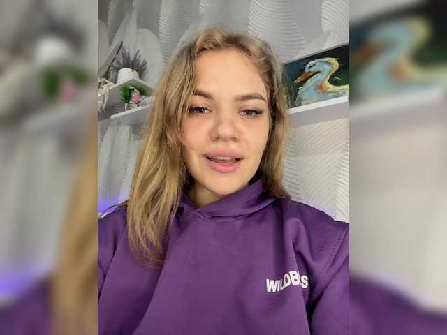 -Tiki-Riki-'s BongaCams show and profile