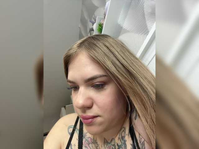 -Tiki-Riki-'s BongaCams profile