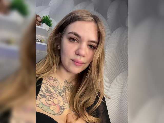 -Tiki-Riki-'s BongaCams show and profile