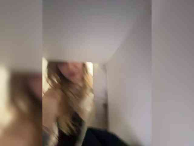 -Tiki-Riki- Live Webcam on BongaCams