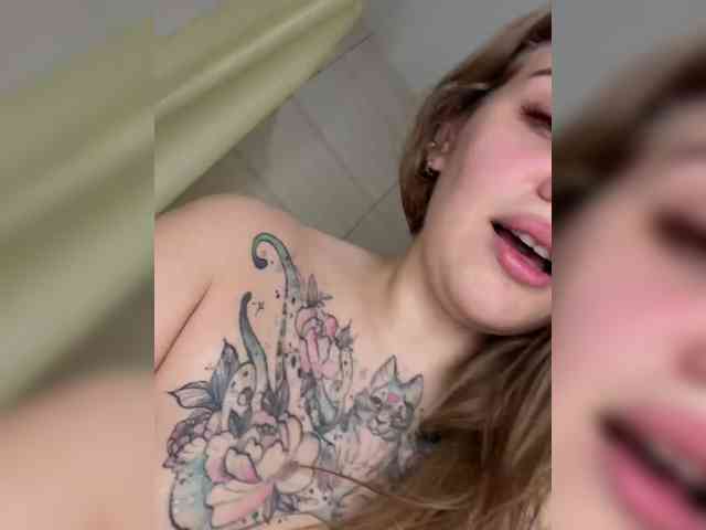 -Tiki-Riki- Live Webcam on BongaCams