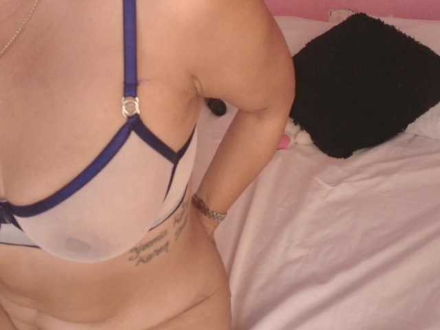 Pammela-smith's BongaCams show and profile