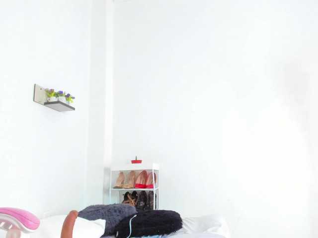 AlexaJhonson10 webcam