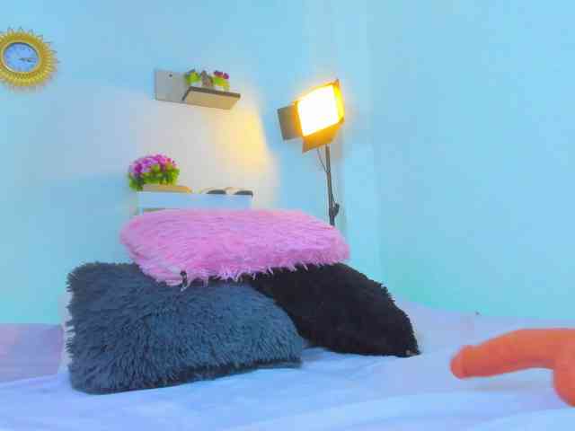 AlexaJhonson10 webcam