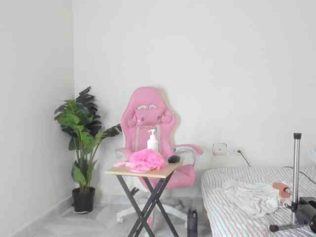 AlexaJhonson10 webcam
