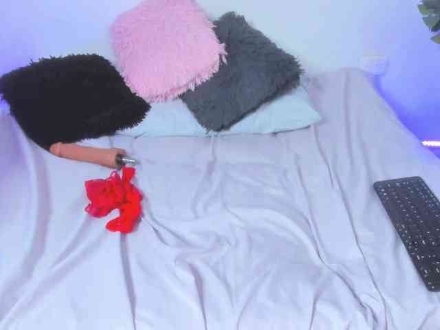 AlexaJhonson10 webcam