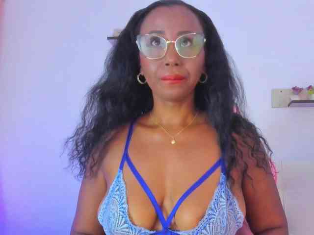 Alexajhonson10 Live Webcam on BongaCams