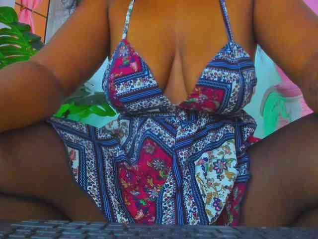 AlexaJhonson10 webcam