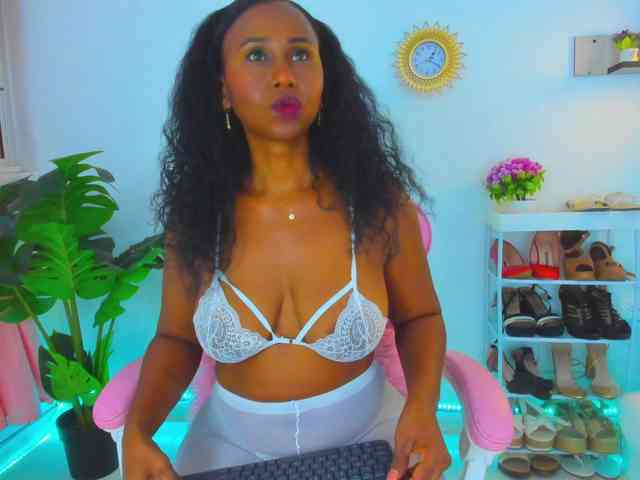 AlexaJhonson10 webcam