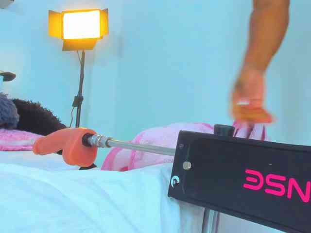 AlexaJhonson10 webcam