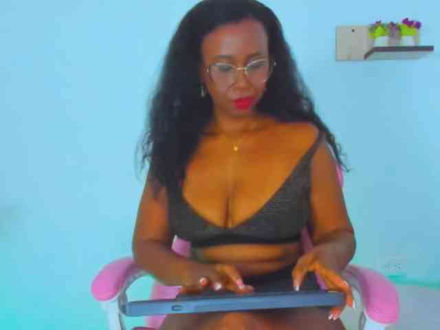 AlexaJhonson10 webcam