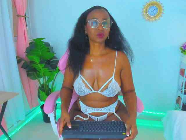 AlexaJhonson10 webcam