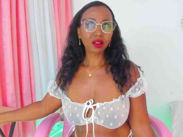 AlexaJhonson10 webcam