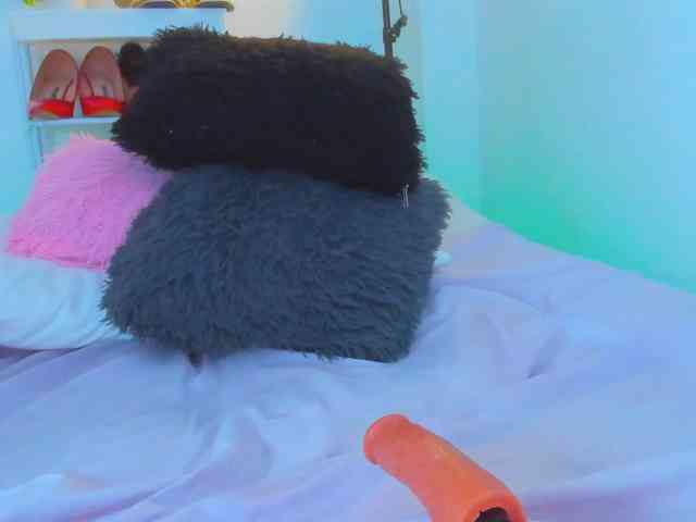 AlexaJhonson10 webcam