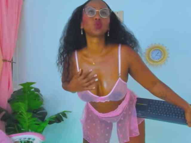 AlexaJhonson10 webcam