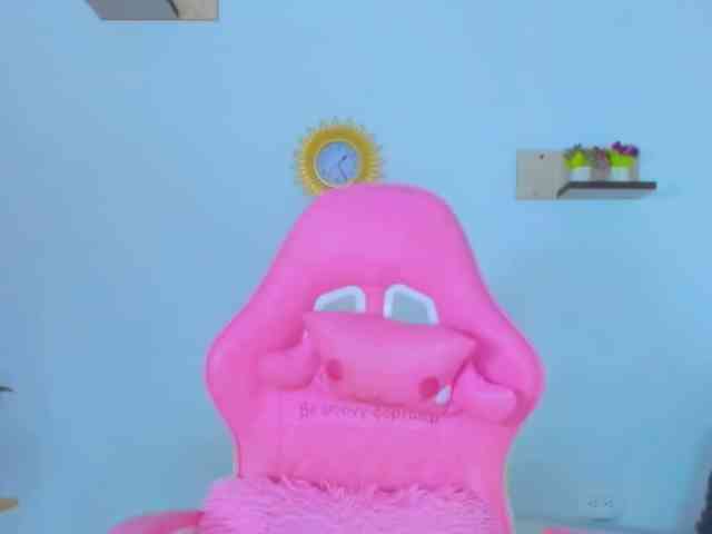 AlexaJhonson10 webcam