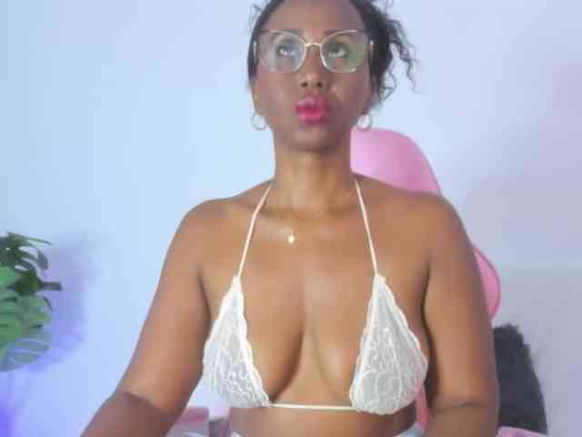 AlexaJhonson10 webcam