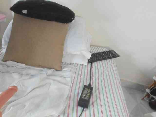 AlexaJhonson10 webcam