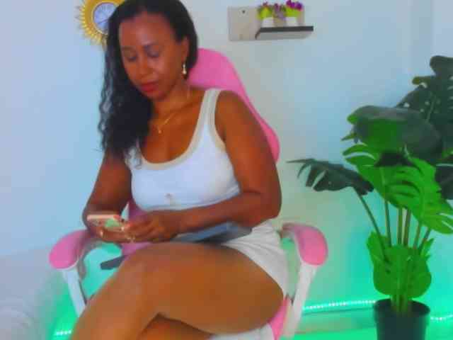 AlexaJhonson10 webcam