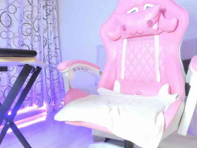 AlexaJhonson10 webcam