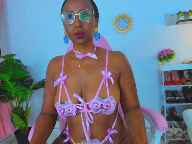 AlexaJhonson10 webcam