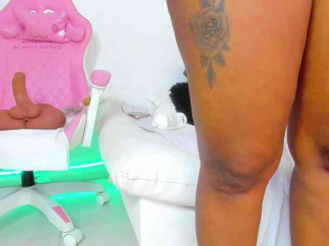 AlexaJhonson10 webcam