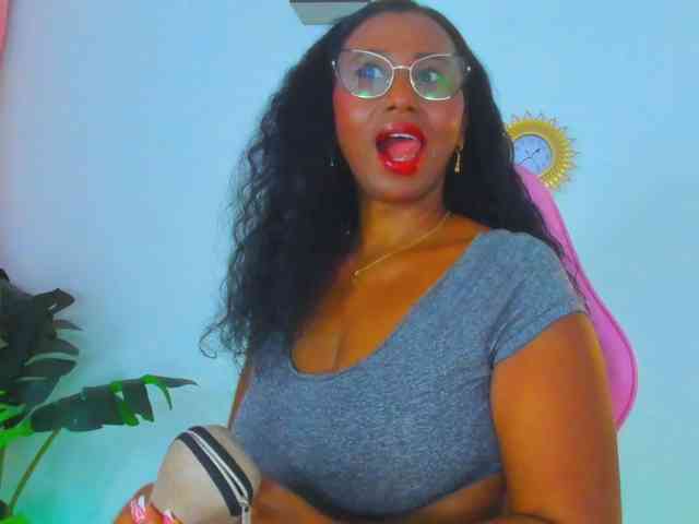 AlexaJhonson10 webcam