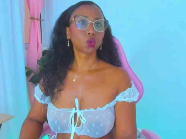 AlexaJhonson10 webcam